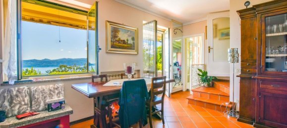5 bedrooms Villa in Ghiffa, Italy No. 359617 12