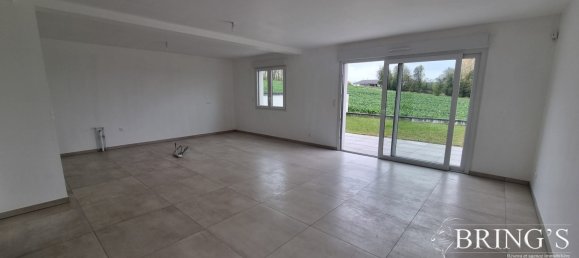 3 Schlafzimmer Haus in Courcelles-Chaussy, France, Nr. 51610 4