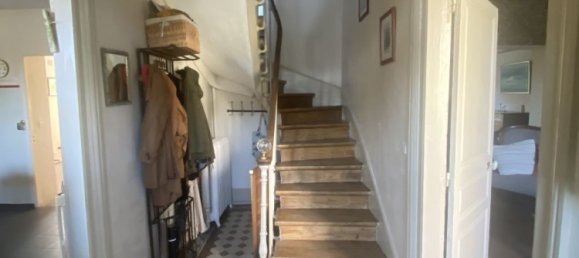 6 bedrooms House in Amblainville, France No. 68647 2