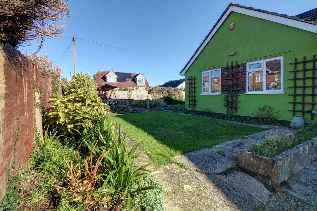 3 bedrooms Bungalow in Bognor Regis, United Kingdom No. 10587