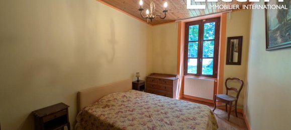 2 bedrooms House in Charente-Maritime, France No. 343610 2