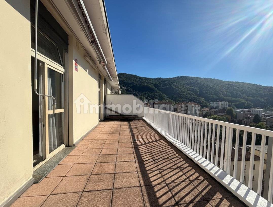 1 غرف نوم شقة في Como, Italy رقم 345321