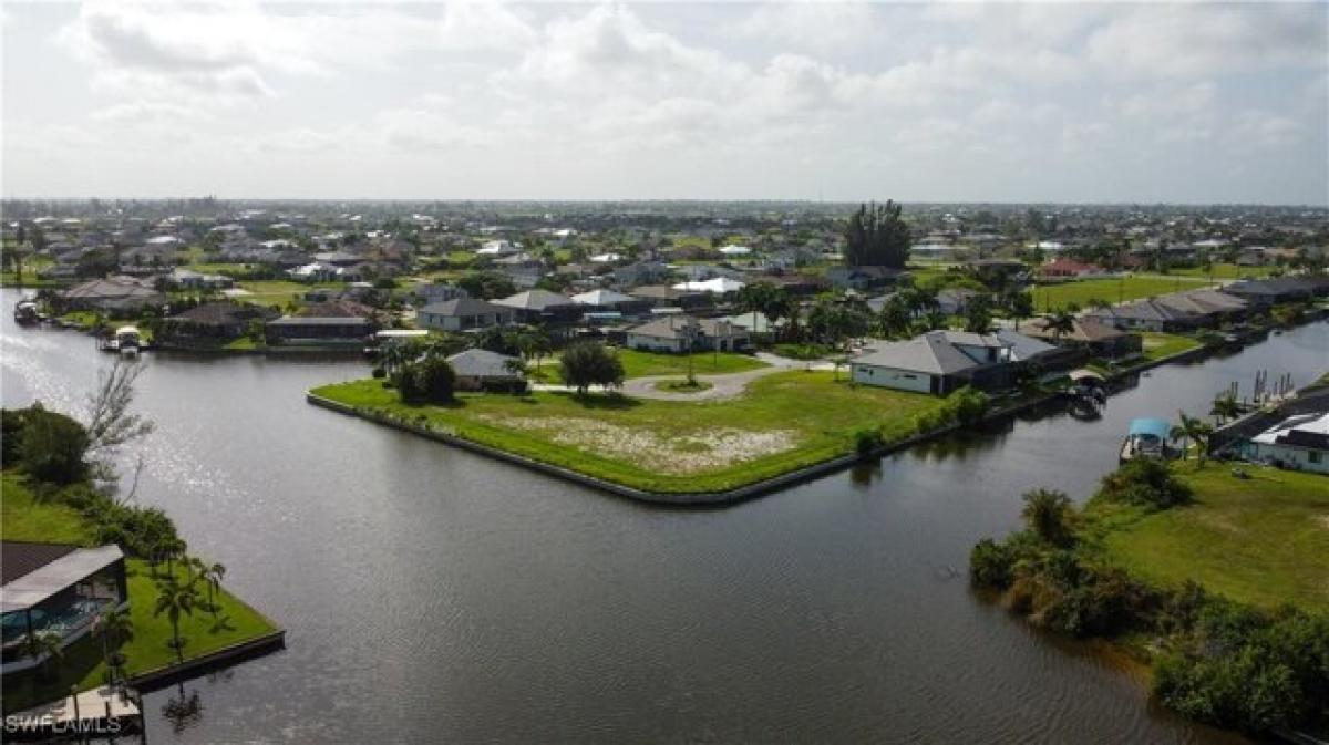 Земельный участок в Кейп-Корал, США № 476670