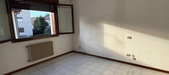 3غرفة شقة في Vicenza, Italy رقم 34121 4