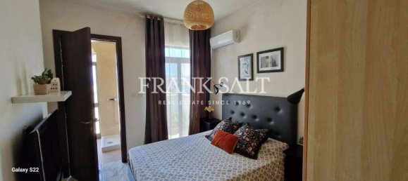 2 bedrooms Penthouse in Zurrieq, Malta No. 8200 12