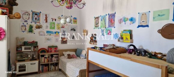 2 bedrooms Penthouse in Zurrieq, Malta No. 8200 10