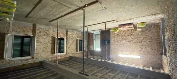 36 rooms Apartment in Florence, Italy No. 35211 35