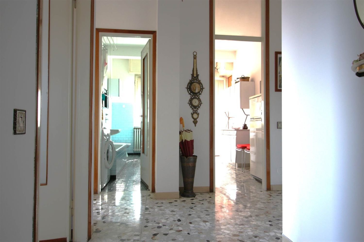Apartamento de 3 dormitorios en Cinisello Balsamo, Italy No. 358042