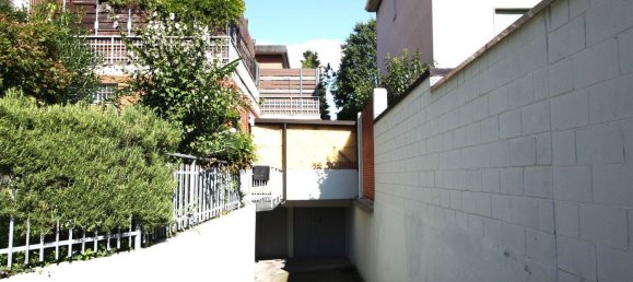Apartamento de 3 dormitorios en Cinisello Balsamo, Italy No. 358042 22