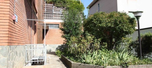 Apartamento de 3 dormitorios en Cinisello Balsamo, Italy No. 358042 23