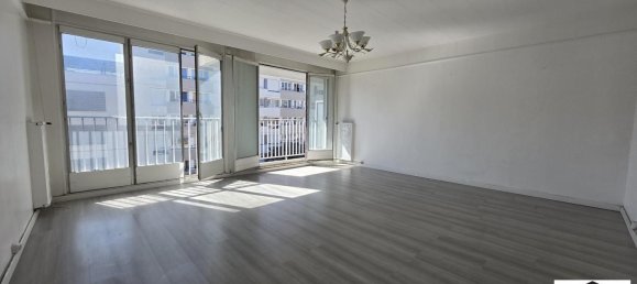 3 bedrooms Apartment in Paris, France No. 175208 6