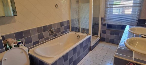 3 bedrooms House in Orange, France No. 355633 8