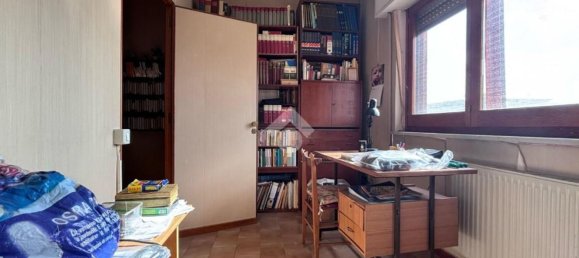 5غرفة شقة في Palermo, Italy رقم 69685 9