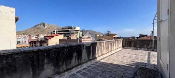 5غرفة شقة في Palermo, Italy رقم 69685 18