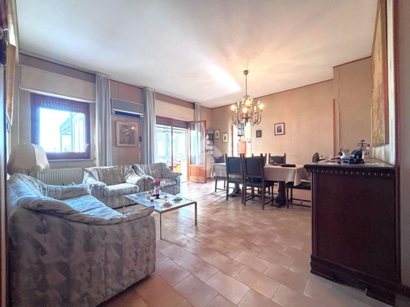 5غرفة شقة في Palermo, Italy رقم 69685