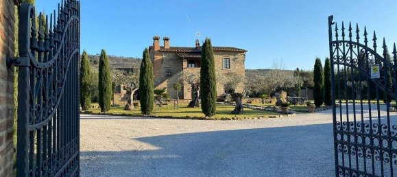 Casa de 3 dormitorios en Cortona, Italy No. 566 4