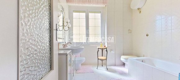 2 bedrooms Apartment in Cagliari, Italy No. 272804 21