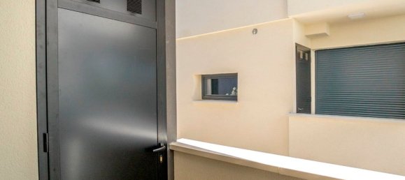 Apartamento de 2 dormitorios en Alicante, Spain No. 177317 17