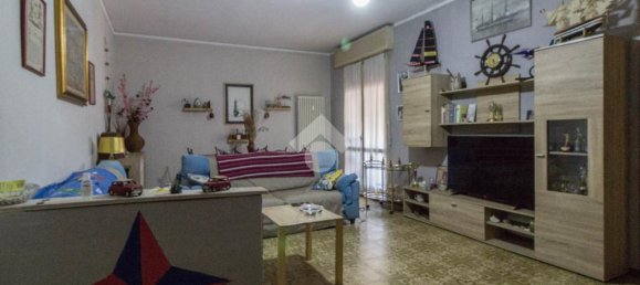 3 Schlafzimmer Wohnung in Carpi, Italy, Nr. 273390 14