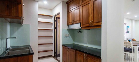 2 bedrooms Apartment in District 10, Vietnam No. 17526 2