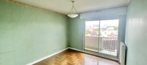 2 bedrooms Apartment in Montreuil, France No. 150878 8