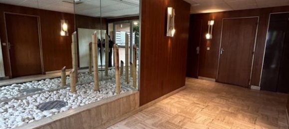 2 bedrooms Apartment in Montreuil, France No. 150878 9