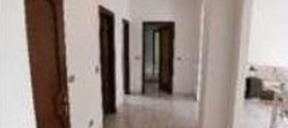 Apartamento de 6 habitaciónes en Monza, Italy No. 3609 29