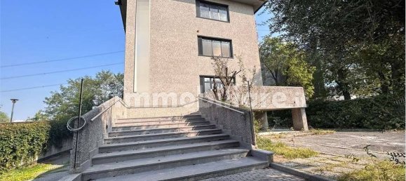 5-salle Entrepôt à Cinisello Balsamo, Italy No. 175984 2