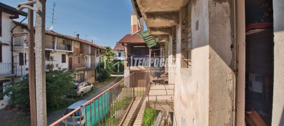 2 rooms House in Cameri, Italy No. 293718 9