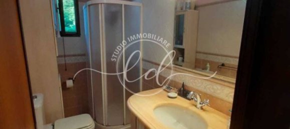 Villa de 2 dormitorios en Pietrasanta, Italy No. 325539 8