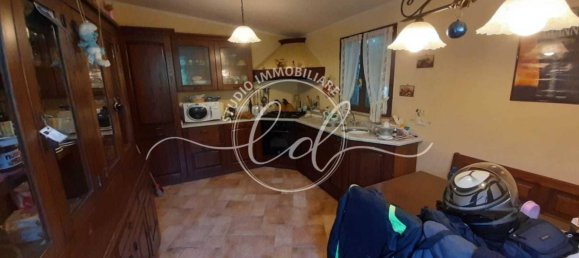 Villa de 2 dormitorios en Pietrasanta, Italy No. 325539 5