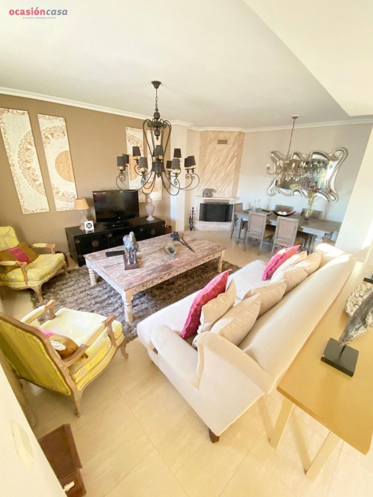 Casa de 6 dormitorios en Alcolea, Spain No. 264365