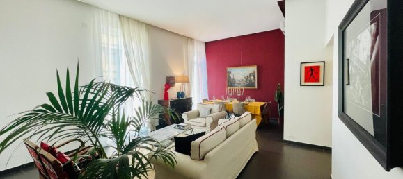 3 bedrooms Apartment in Naples, Italy No. 327457 7