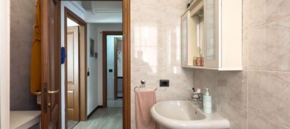 5 Schlafzimmer Villa in Trecate, Italy, Nr. 343090 38