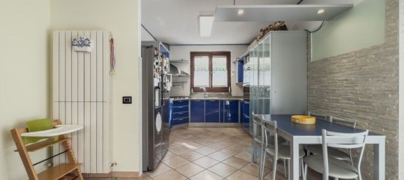 5 Schlafzimmer Villa in Trecate, Italy, Nr. 343090 32