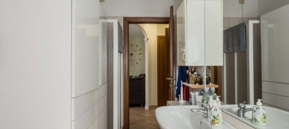 5 Schlafzimmer Villa in Trecate, Italy, Nr. 343090 30