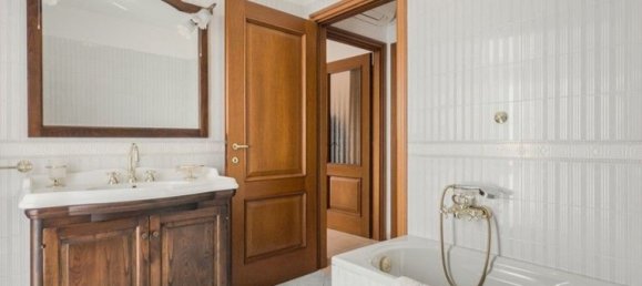 5 Schlafzimmer Villa in Trecate, Italy, Nr. 343090 8