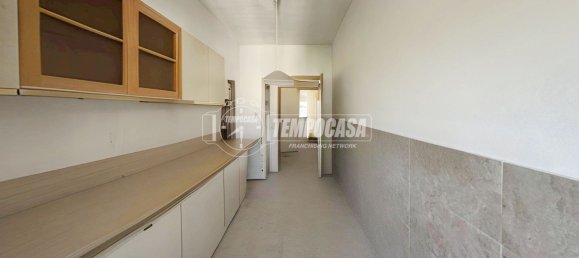 2 bedrooms Apartment in Milan, Italy No. 347088 3