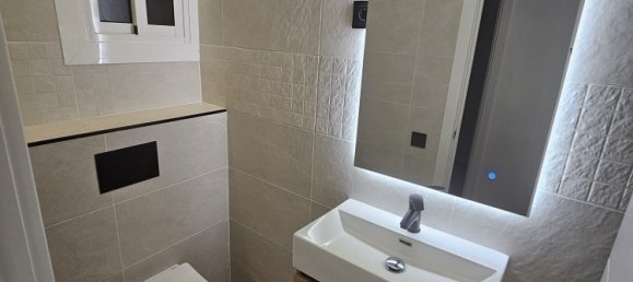 3 Schlafzimmer Wohnung in Esplugues de Llobregat, Spain, Nr. 159041 9