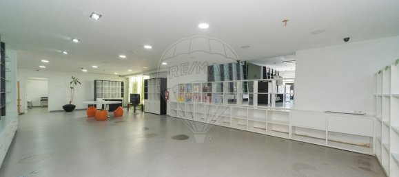 Propiedad comercial en Arruda dos Vinhos, Portugal 539 m² No. 136339 25