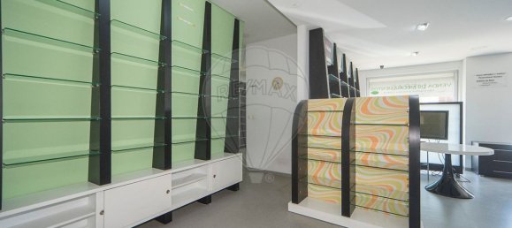 Propiedad comercial en Arruda dos Vinhos, Portugal 539 m² No. 136339 10