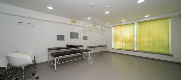 Propiedad comercial en Arruda dos Vinhos, Portugal 539 m² No. 136339 26