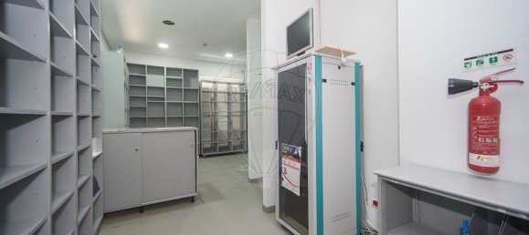 Propiedad comercial en Arruda dos Vinhos, Portugal 539 m² No. 136339 12