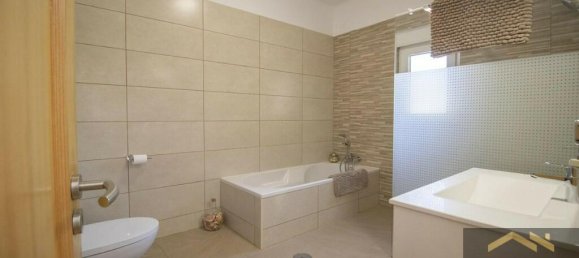 3 Schlafzimmer Villa in Lagoa, Portugal, Nr. 114322 19