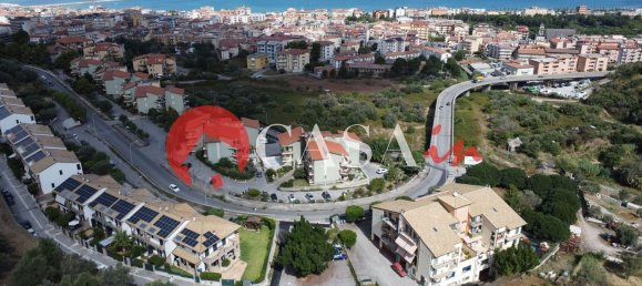 Квартира с 6 спальнями в Сант Агата ди Милителло, Италия № 372484 10