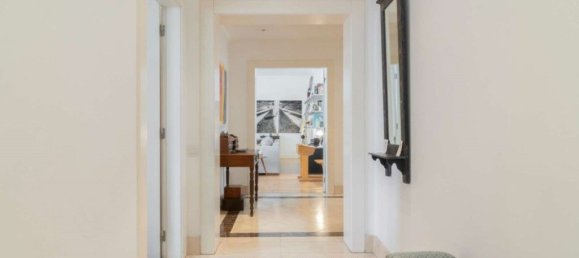 3 bedrooms Apartment in Lisbon, Portugal No. 122227 3