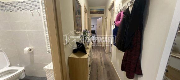 Apartamento de 2 dormitorios en Rho, Italy No. 354179 8