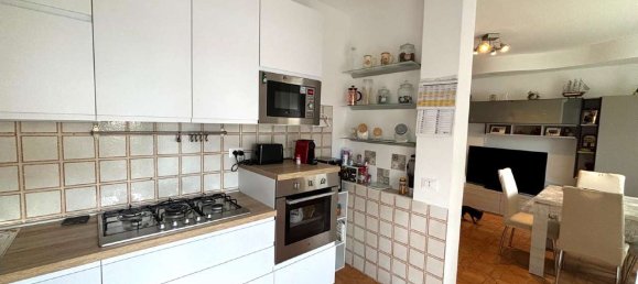 3 bedrooms Apartment in Milan, Italy No. 360146 4