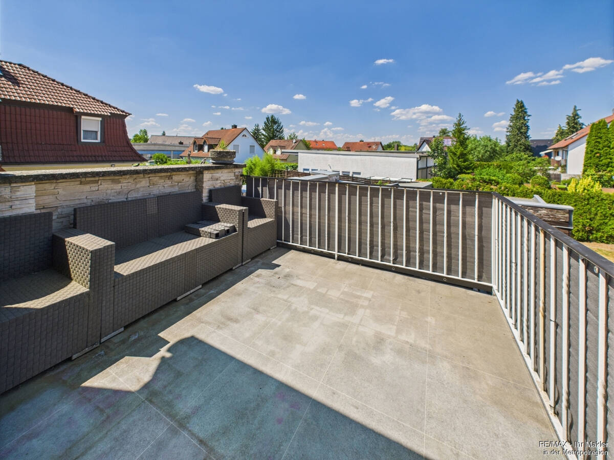 Таунхаус с 5 комнатами в Нюрнберг, Германия № 226287