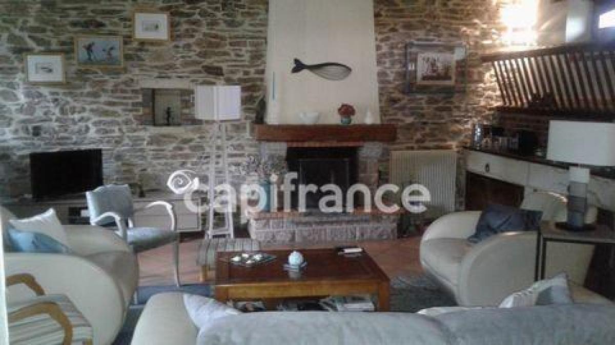 4 bedrooms House in Bayeux, France No. 32342